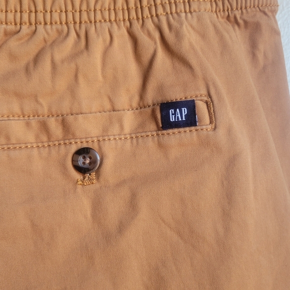 GAP Kids Tan Flat Front Shorts - Picture 3 of 8